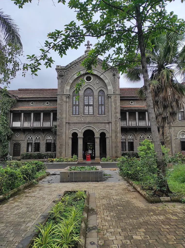 UTSAAHI OUTING #05 - Exploring F C College